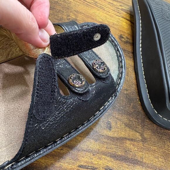 Alegria Size EU 40 US 9.5/10 Sandals Fiona Triple Strap Adjustable Black Shiny - Picture 11 of 12